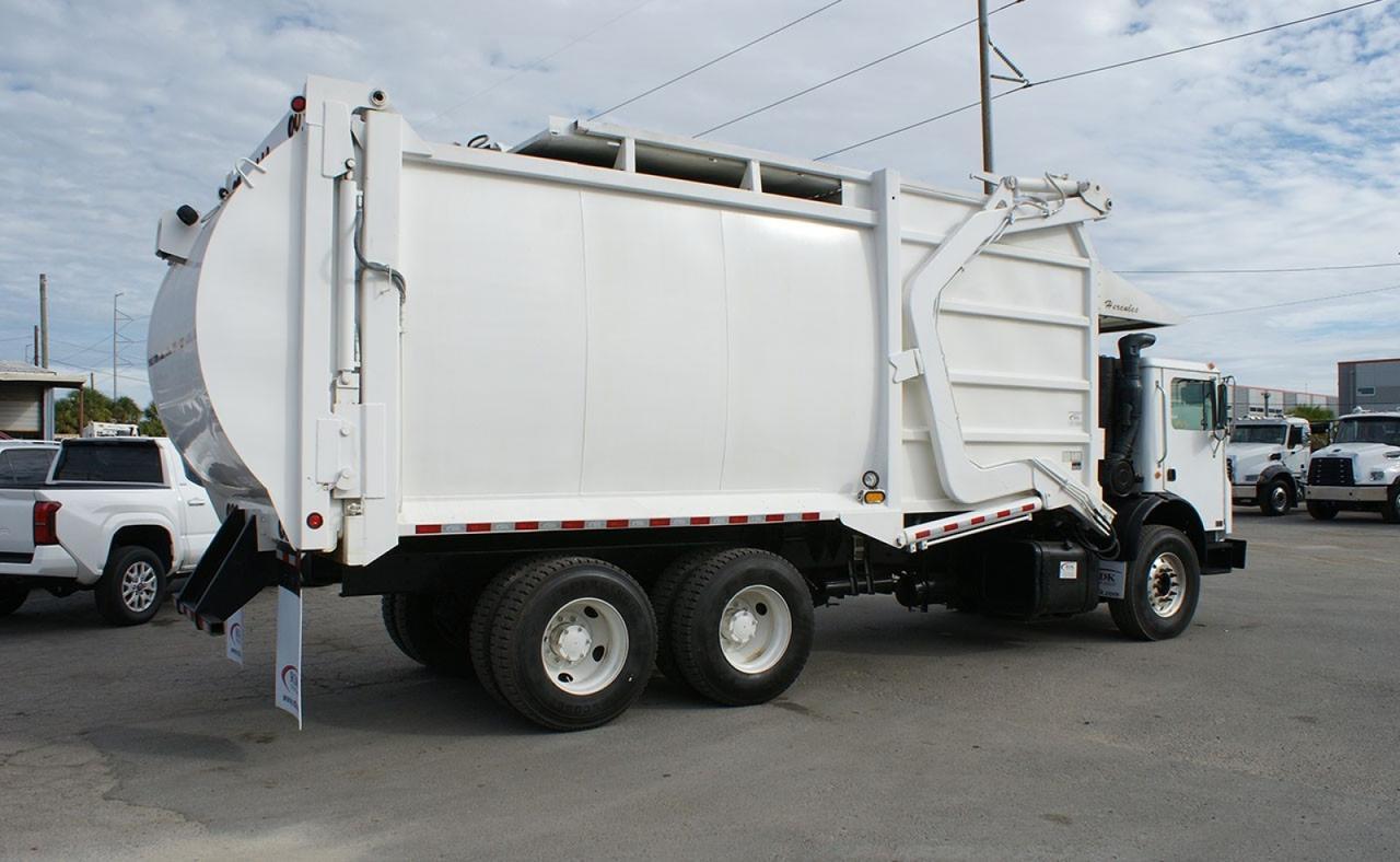 2013 Mack MRU 40 yd EZ Pack Front Loader Garbage Truck Tampa FL