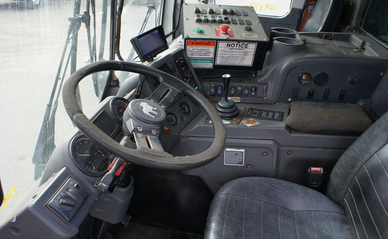 2013 Mack MRU 40 yd EZ Pack Front Loader Garbage Truck Tampa FL