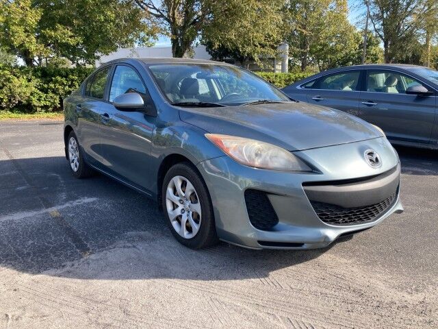 2013 Mazda Mazda3 i SV