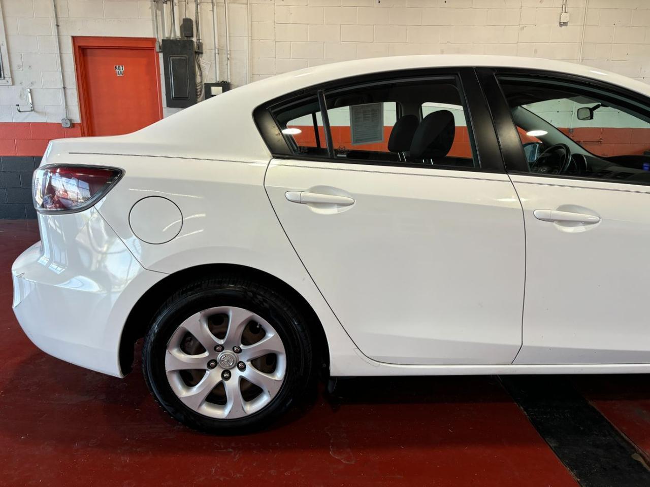 2013 Mazda Mazda3 i Sport Franklin OH