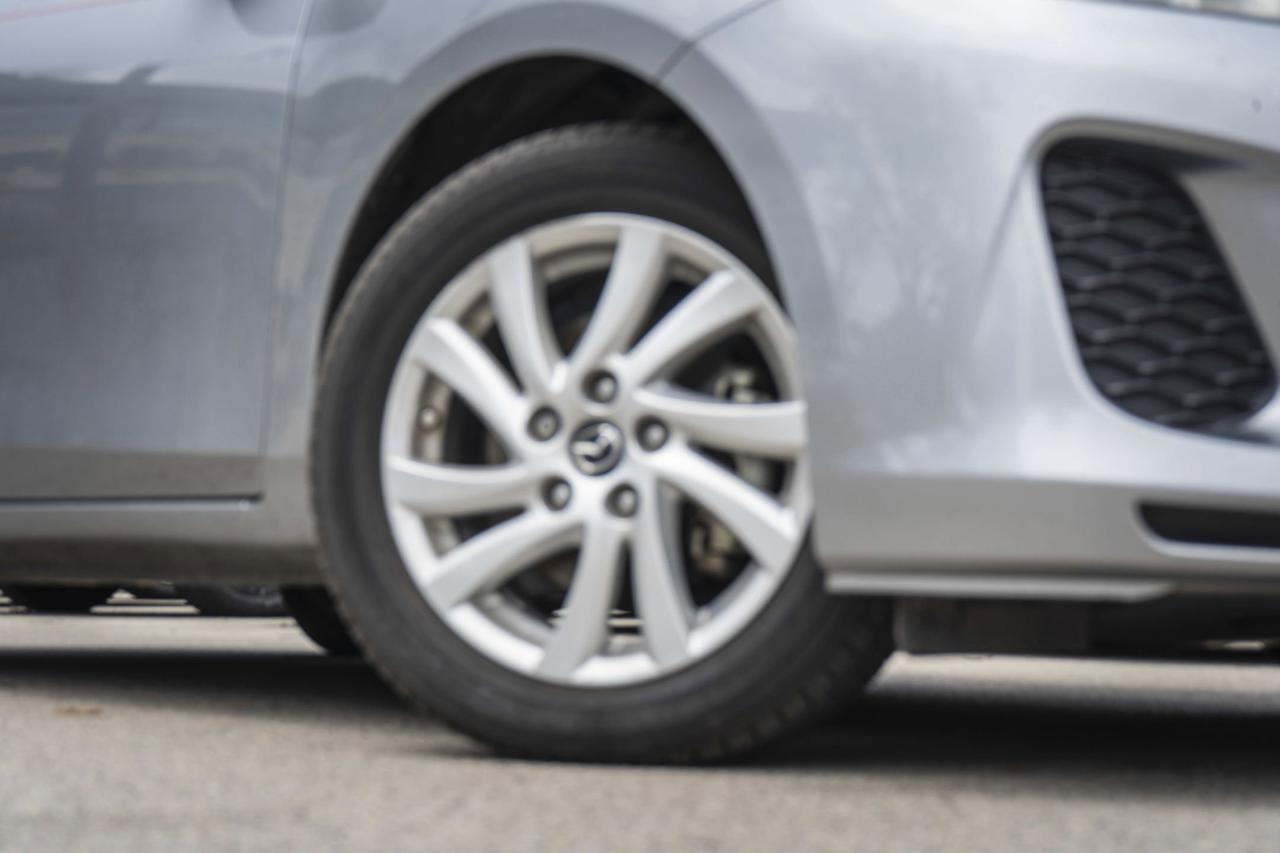 2013 Mazda Mazda3 i Touring