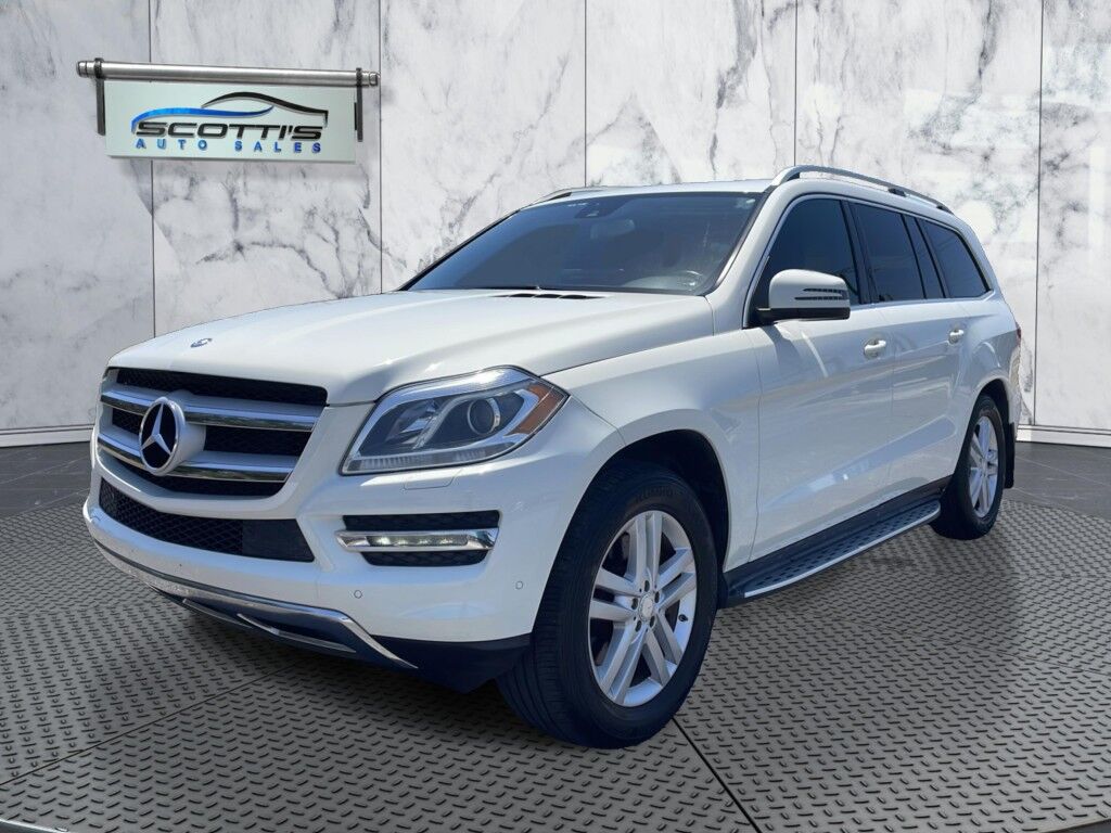 2013 Mercedes-Benz GL-Class GL 450~BLUETOOTH~BUCKET SEATS~CONNECTED CAR INTEGRATED APPS~DRIVER ASSISTANCE PACKAGE~PANORAMIC MOONROOF / SUNROOF~RUNNING BOARDS~LOW MILES Sarasota FL
