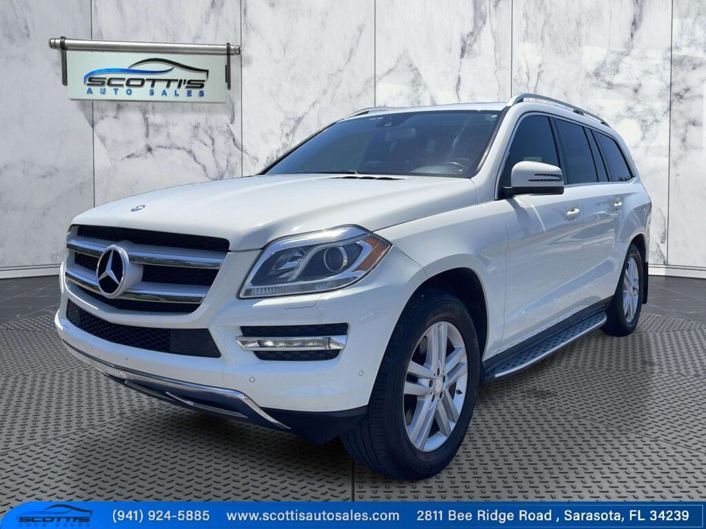 2013 Mercedes-Benz GL-Class GL 450~BLUETOOTH~BUCKET SEATS~CONNECTED CAR INTEGRATED APPS~DRIVER ASSISTANCE PACKAGE~PANORAMIC MOONROOF / SUNROOF~RUNNING BOARDS~LOW MILES Sarasota FL
