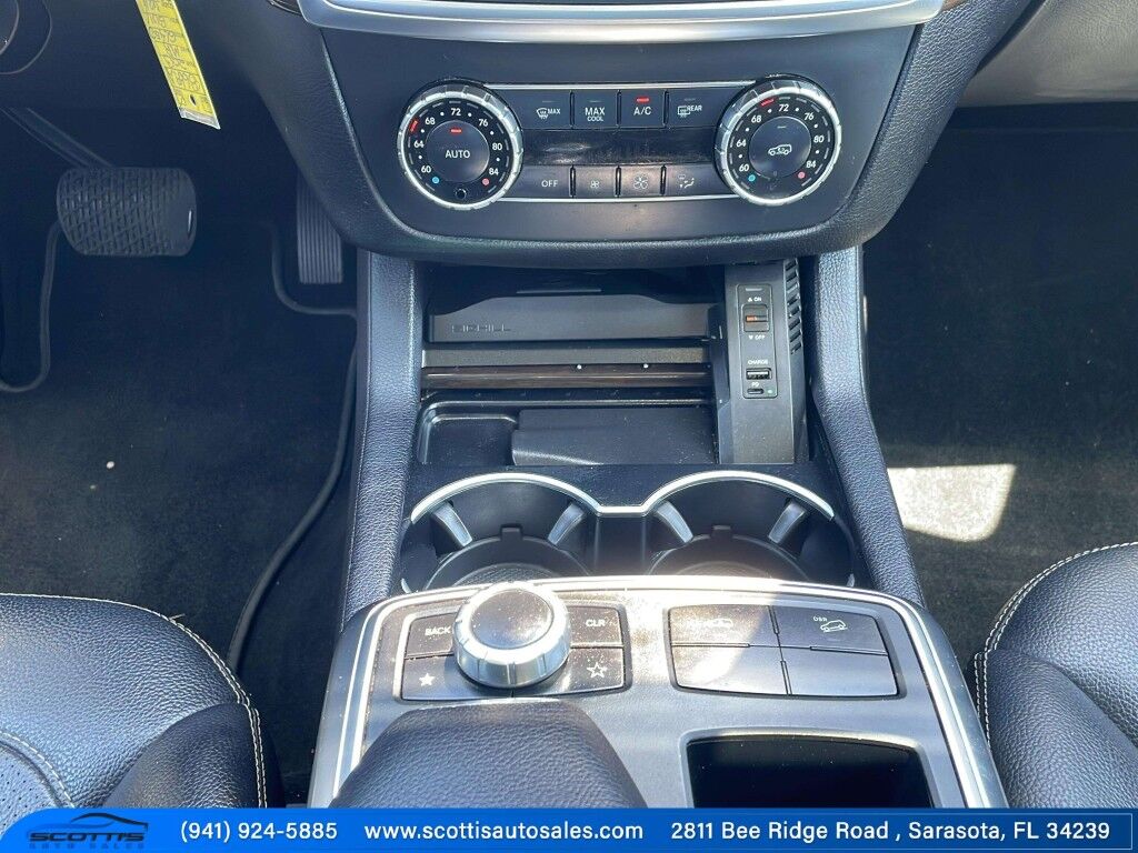 2013 Mercedes-Benz GL-Class GL 450~BLUETOOTH~BUCKET SEATS~CONNECTED CAR INTEGRATED APPS~DRIVER ASSISTANCE PACKAGE~PANORAMIC MOONROOF / SUNROOF~RUNNING BOARDS~LOW MILES Sarasota FL