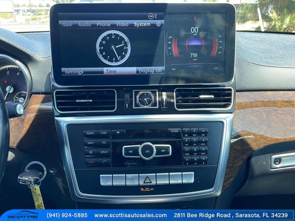 2013 Mercedes-Benz GL-Class GL 450~BLUETOOTH~BUCKET SEATS~CONNECTED CAR INTEGRATED APPS~DRIVER ASSISTANCE PACKAGE~PANORAMIC MOONROOF / SUNROOF~RUNNING BOARDS~LOW MILES Sarasota FL