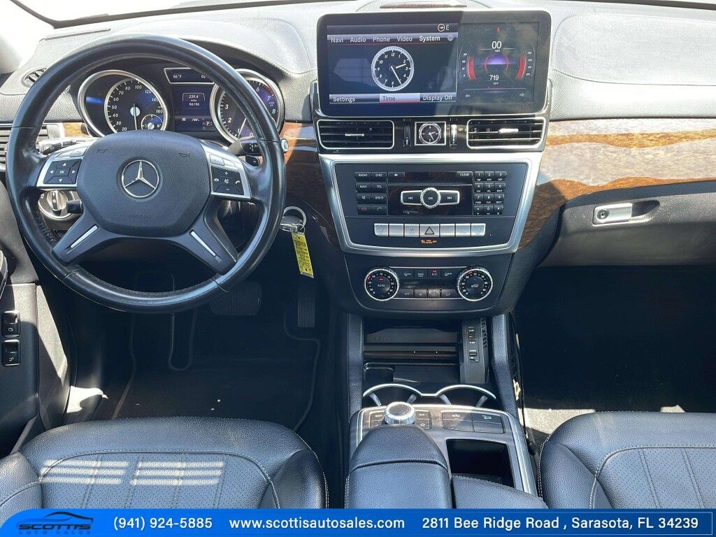 2013 Mercedes-Benz GL-Class GL 450~BLUETOOTH~BUCKET SEATS~CONNECTED CAR INTEGRATED APPS~DRIVER ASSISTANCE PACKAGE~PANORAMIC MOONROOF / SUNROOF~RUNNING BOARDS~LOW MILES Sarasota FL