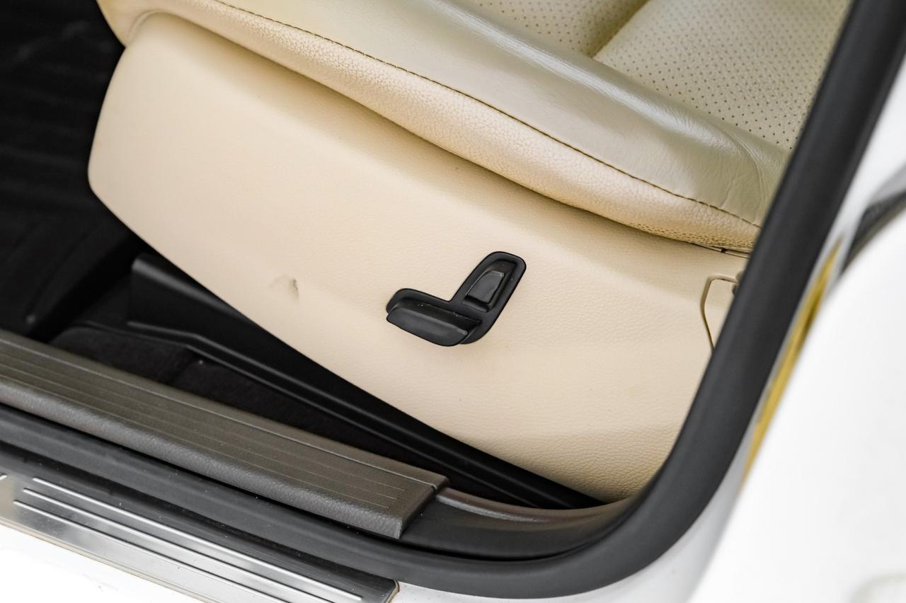 2013 Mercedes-Benz GLK 350 NAVIGATION PANORAMA LEATHER SEATS BLUETOOTH CRUISE CONTROL ALLOY WHEELS Carrollton TX