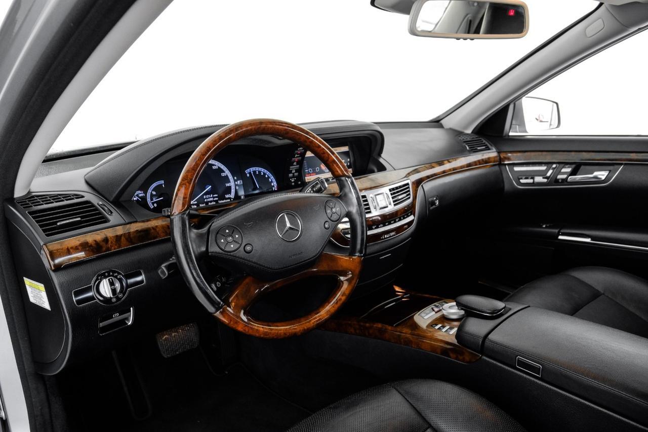 2013 Mercedes-Benz S 550 4MATIC NAVIGATION PANORAMA LEATHER HEATED AND COOLED SEATS REAR Carrollton TX