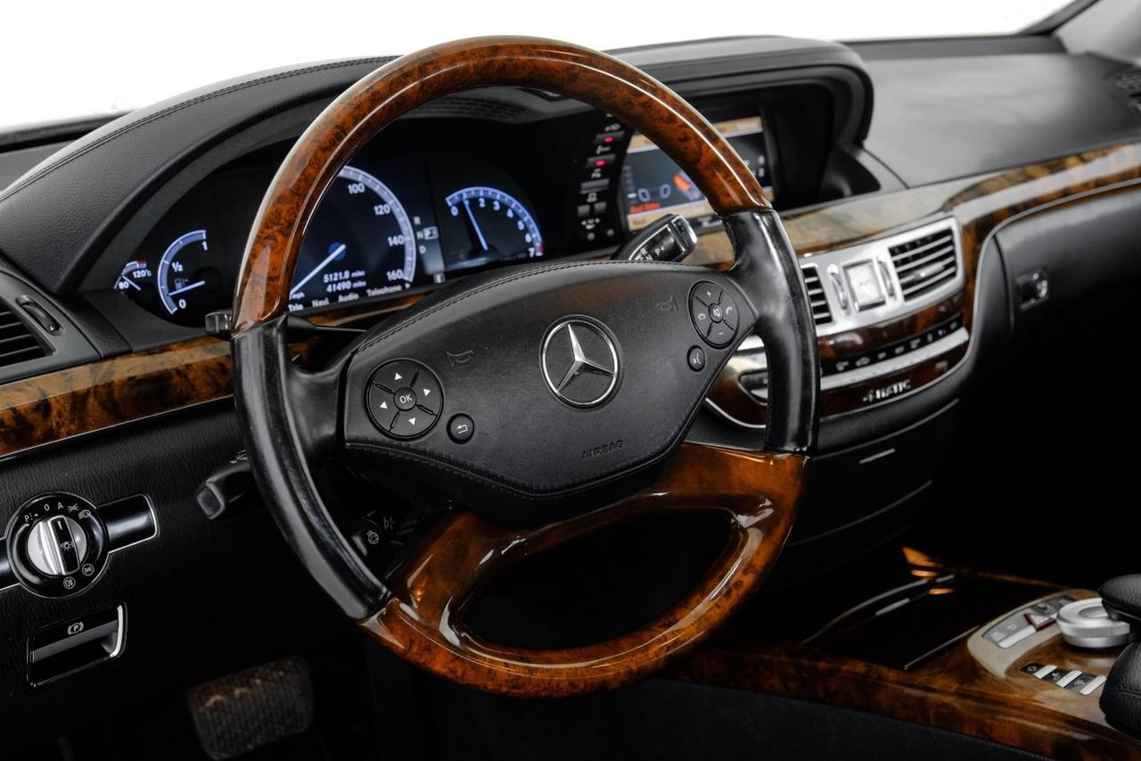 2013 Mercedes-Benz S 550 4MATIC NAVIGATION PANORAMA LEATHER HEATED AND COOLED SEATS REAR Carrollton TX