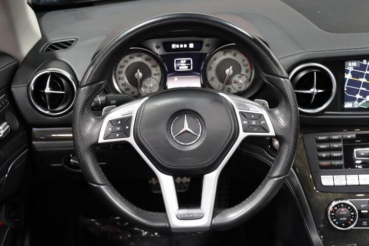 2013 Mercedes-Benz SL 550 AMG Sport 2dr Convertible Chicago IL