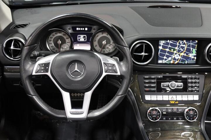2013 Mercedes-Benz SL 550 AMG Sport 2dr Convertible Chicago IL