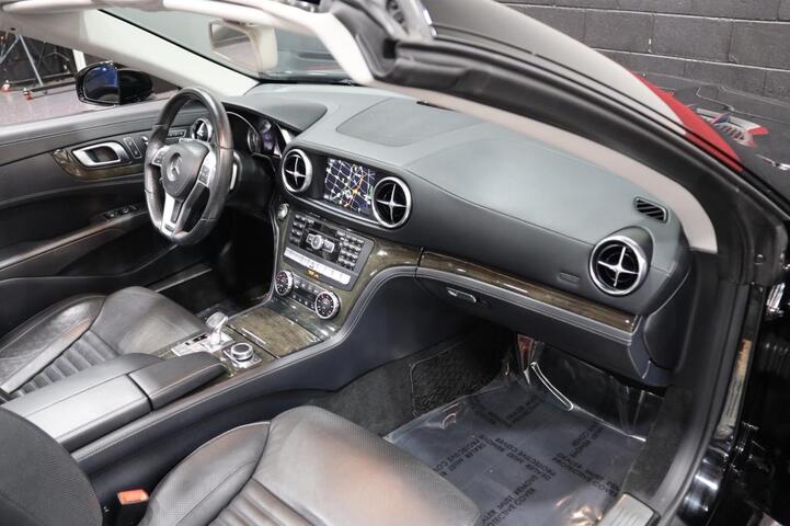 2013 Mercedes-Benz SL 550 AMG Sport 2dr Convertible Chicago IL