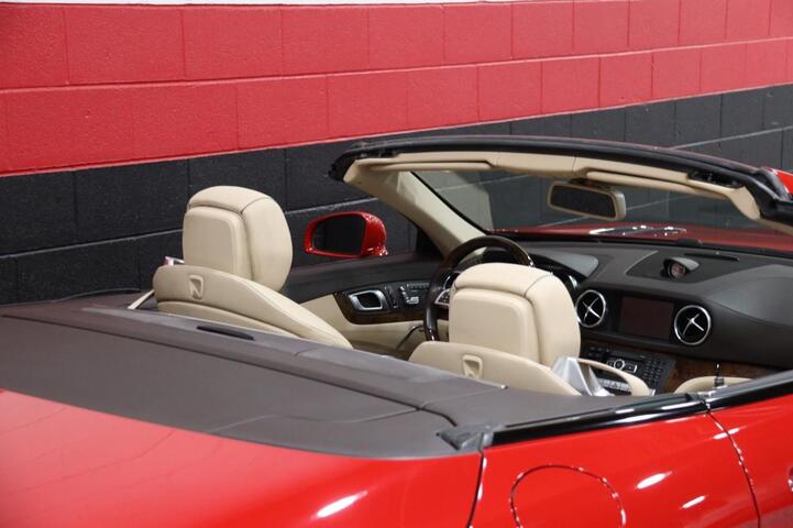 2013 Mercedes-Benz SL 550 AMG Sport 2dr Roadster Chicago IL