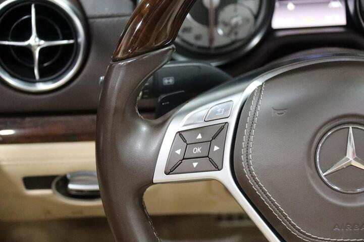 2013 Mercedes-Benz SL 550 AMG Sport 2dr Roadster Chicago IL