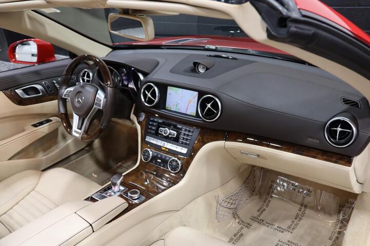 2013 Mercedes-Benz SL 550 AMG Sport 2dr Roadster Chicago IL
