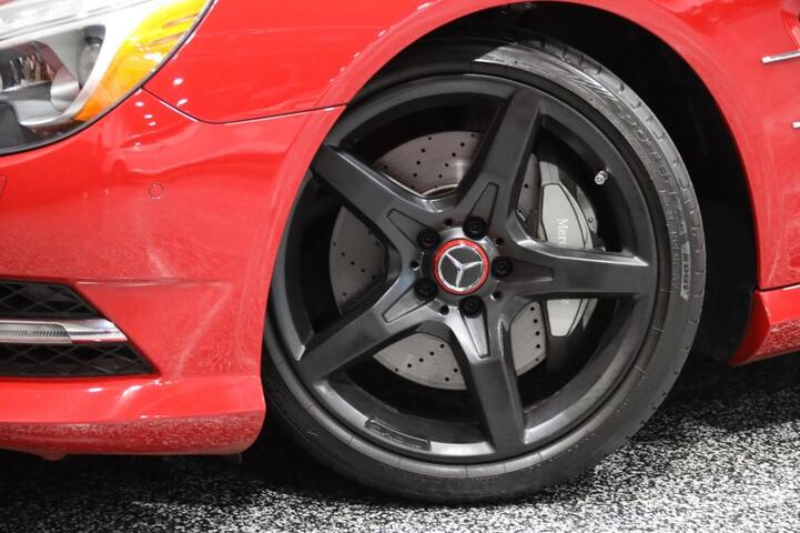 2013 Mercedes-Benz SL 550 AMG Sport 2dr Roadster Chicago IL