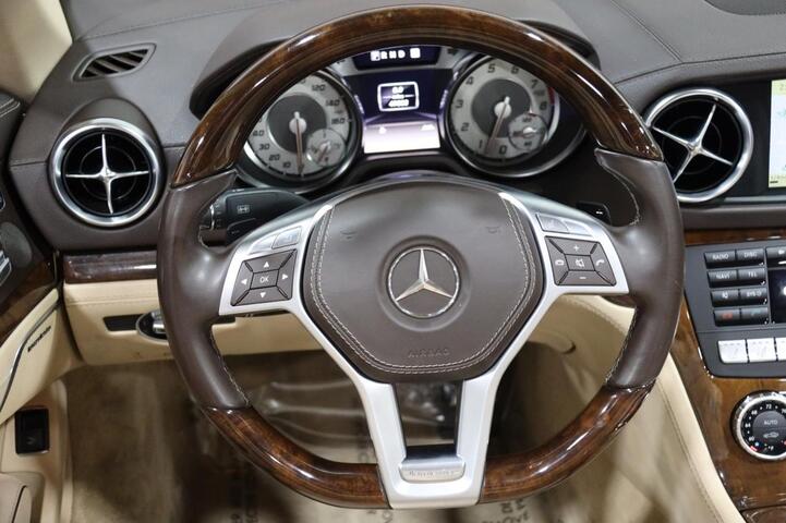 2013 Mercedes-Benz SL 550 AMG Sport 2dr Roadster Chicago IL