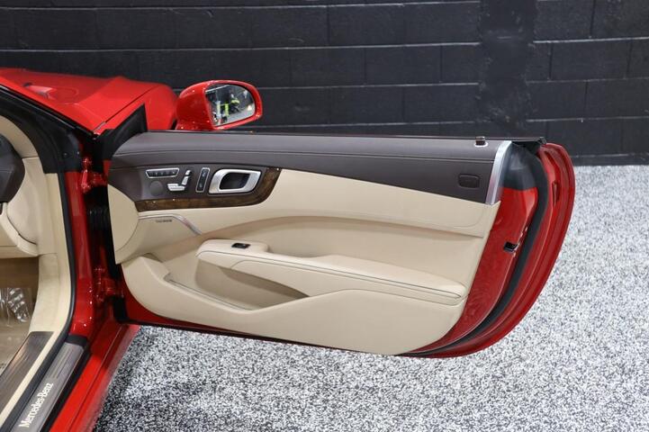 2013 Mercedes-Benz SL 550 AMG Sport 2dr Roadster Chicago IL