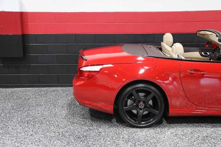 2013 Mercedes-Benz SL 550 AMG Sport 2dr Roadster Chicago IL