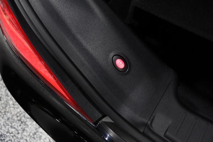 2013 Mercedes-Benz SL 550 AMG Sport 2dr Roadster Chicago IL