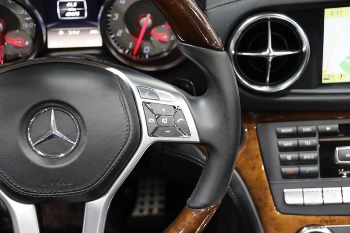 2013 Mercedes-Benz SL 550 AMG Sport 2dr Roadster Chicago IL