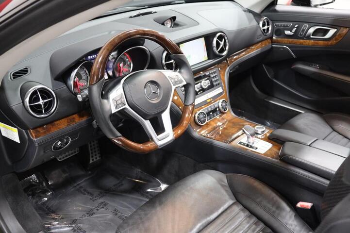 2013 Mercedes-Benz SL 550 AMG Sport 2dr Roadster Chicago IL