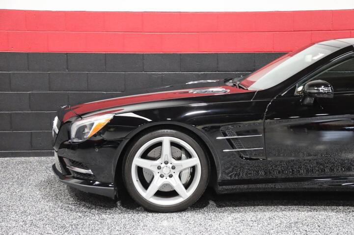 2013 Mercedes-Benz SL 550 AMG Sport 2dr Roadster Chicago IL