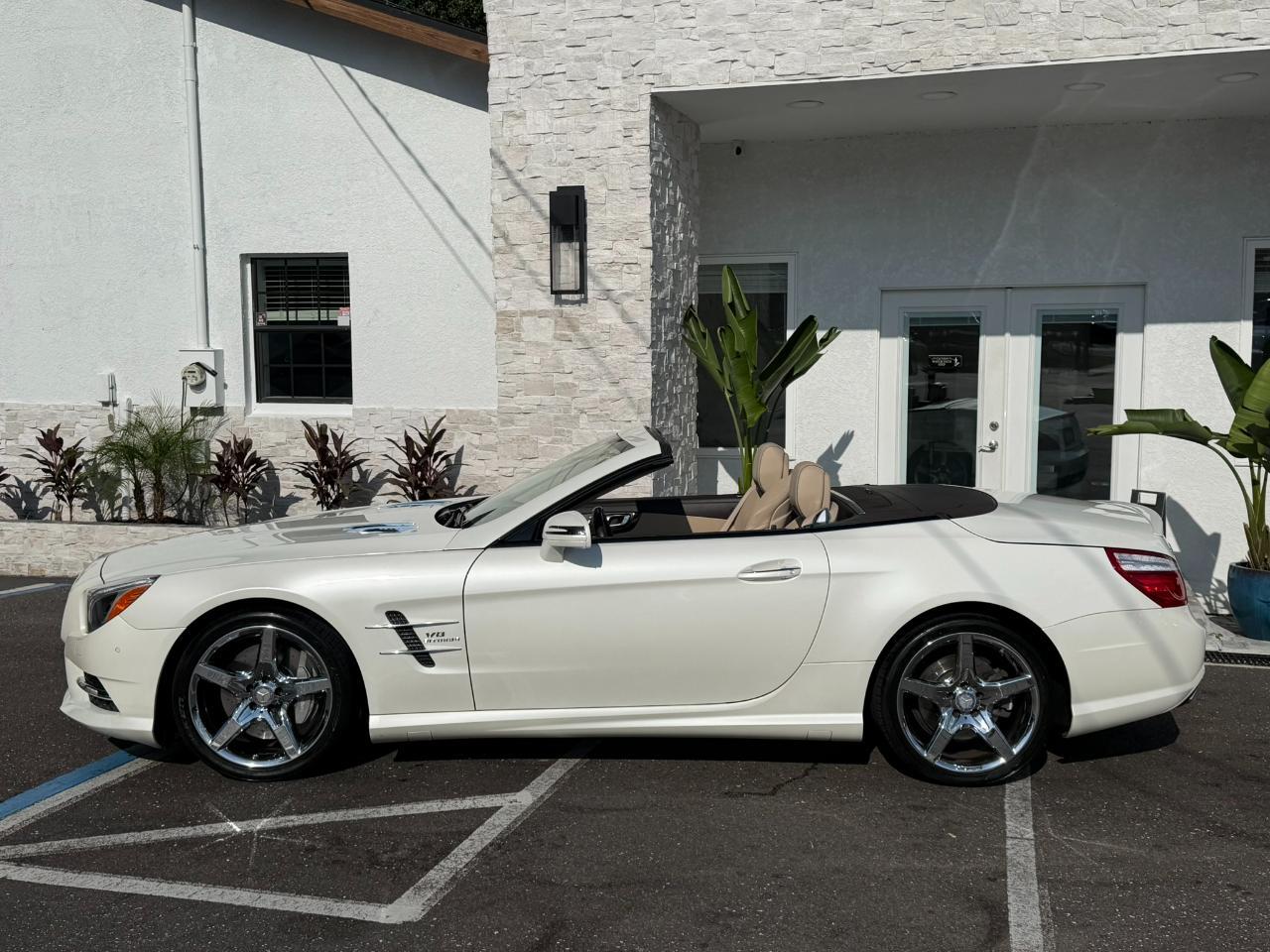 2013 Mercedes-Benz SL-Class 2dr Roadster SL 550