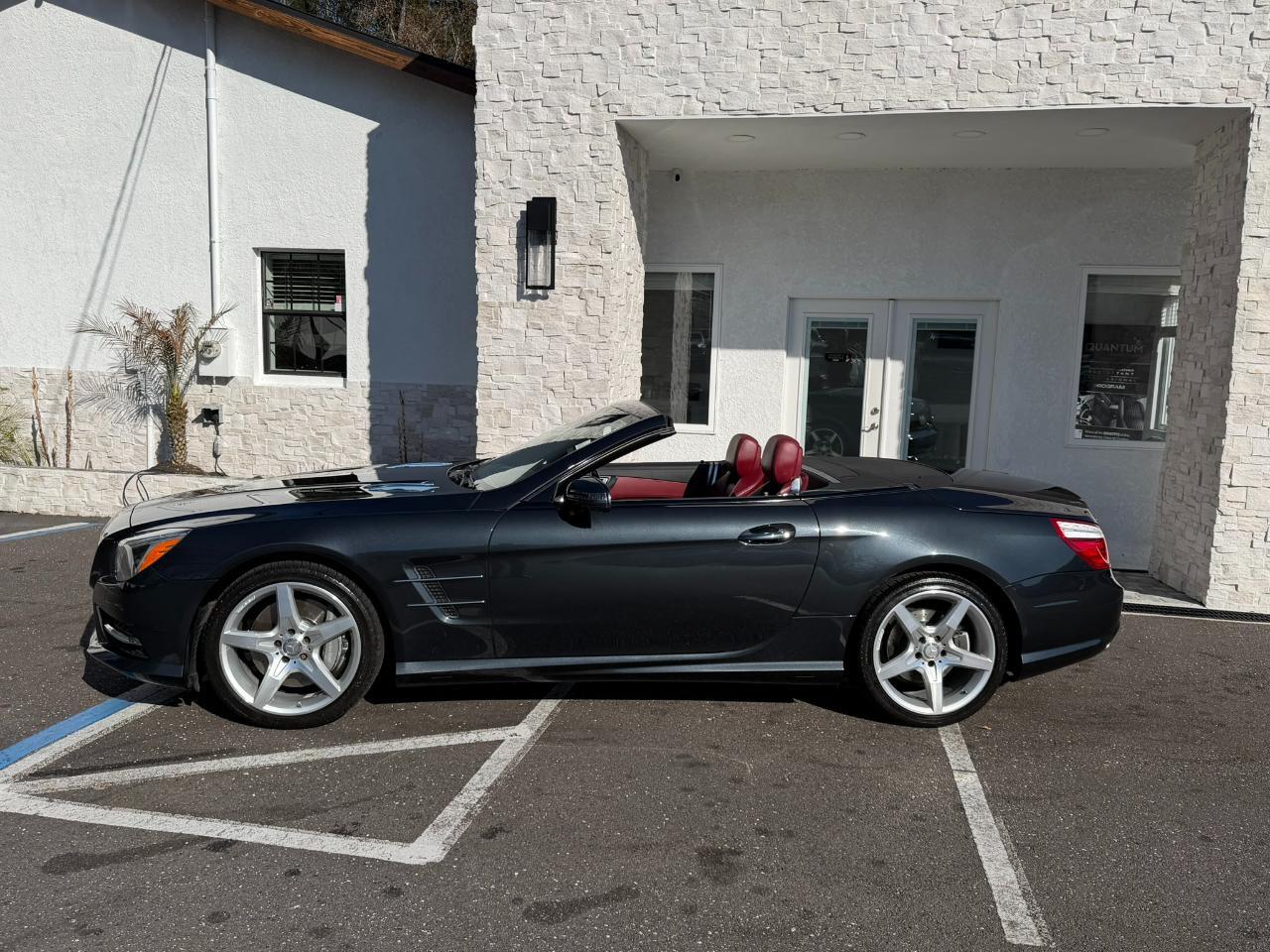 2013 Mercedes-Benz SL-Class 2dr Roadster SL 550