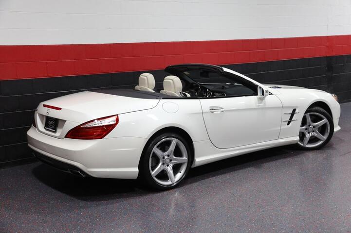 2013 Mercedes-Benz SL550 AMG Sport 2dr Convertible Chicago IL