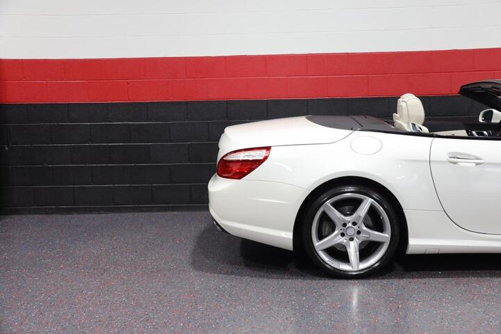 2013 Mercedes-Benz SL550 AMG Sport 2dr Convertible Chicago IL