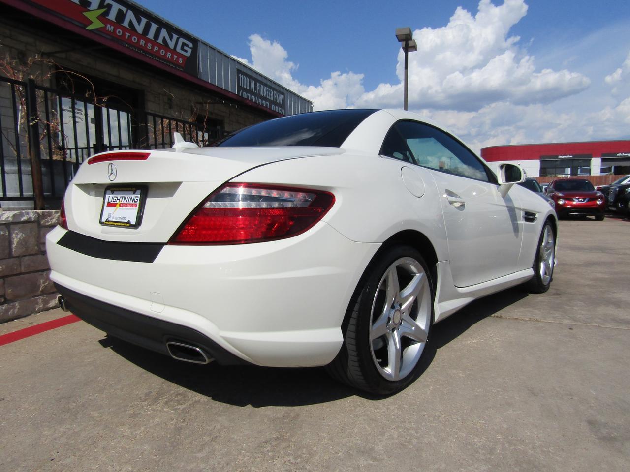 2013 Mercedes-Benz SLK 250 2dr Roadster SLK 250 Grand Prairie TX