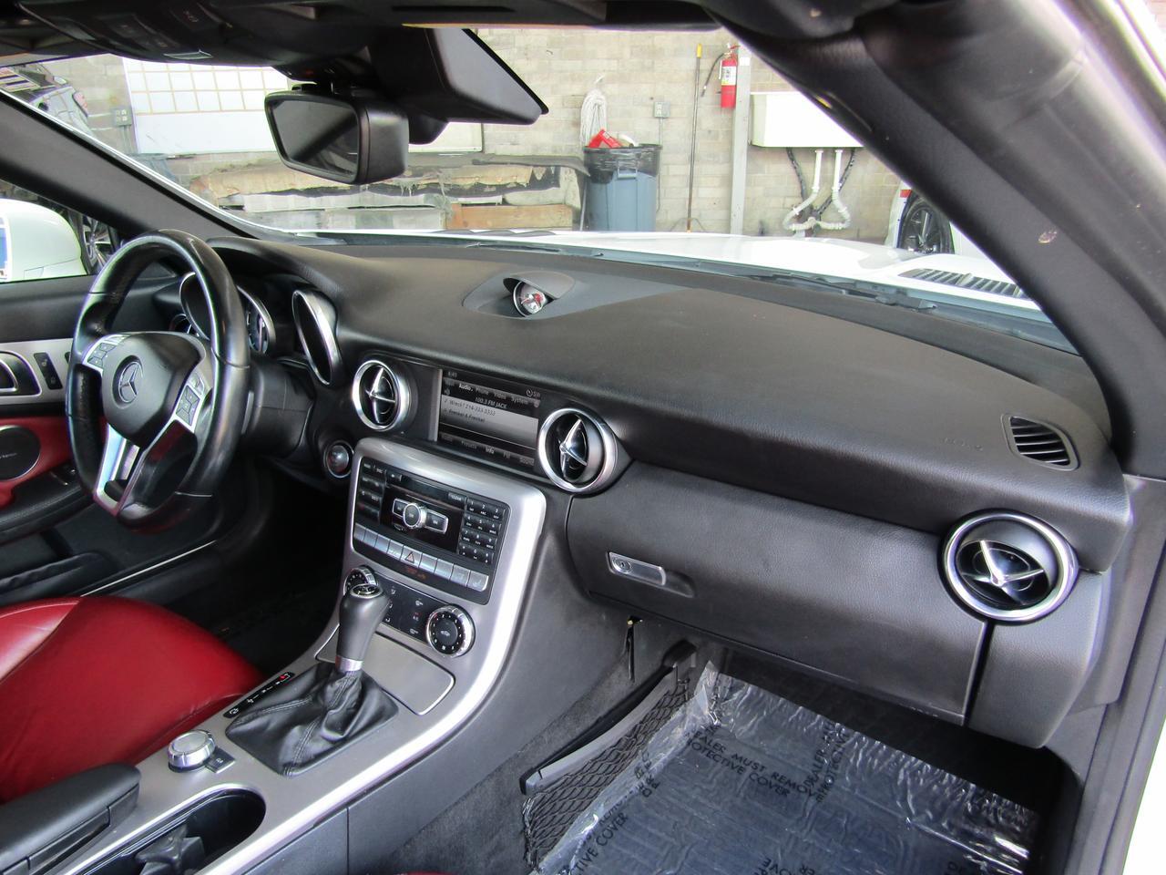 2013 Mercedes-Benz SLK 250 2dr Roadster SLK 250 Grand Prairie TX