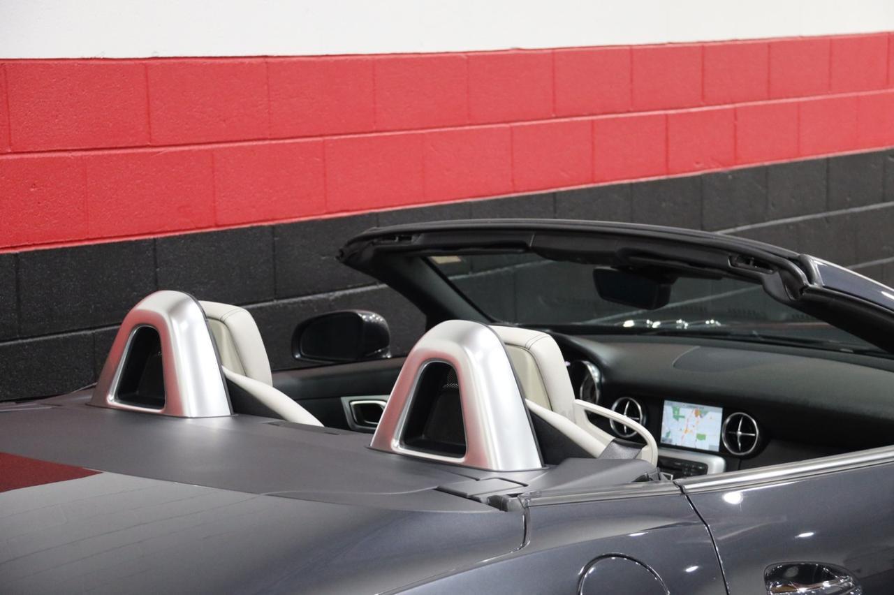 2013 Mercedes-Benz SLK 250 AMG Sport 2dr Roadster Skokie IL