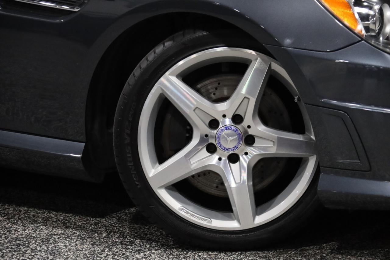 2013 Mercedes-Benz SLK 250 AMG Sport 2dr Roadster Skokie IL