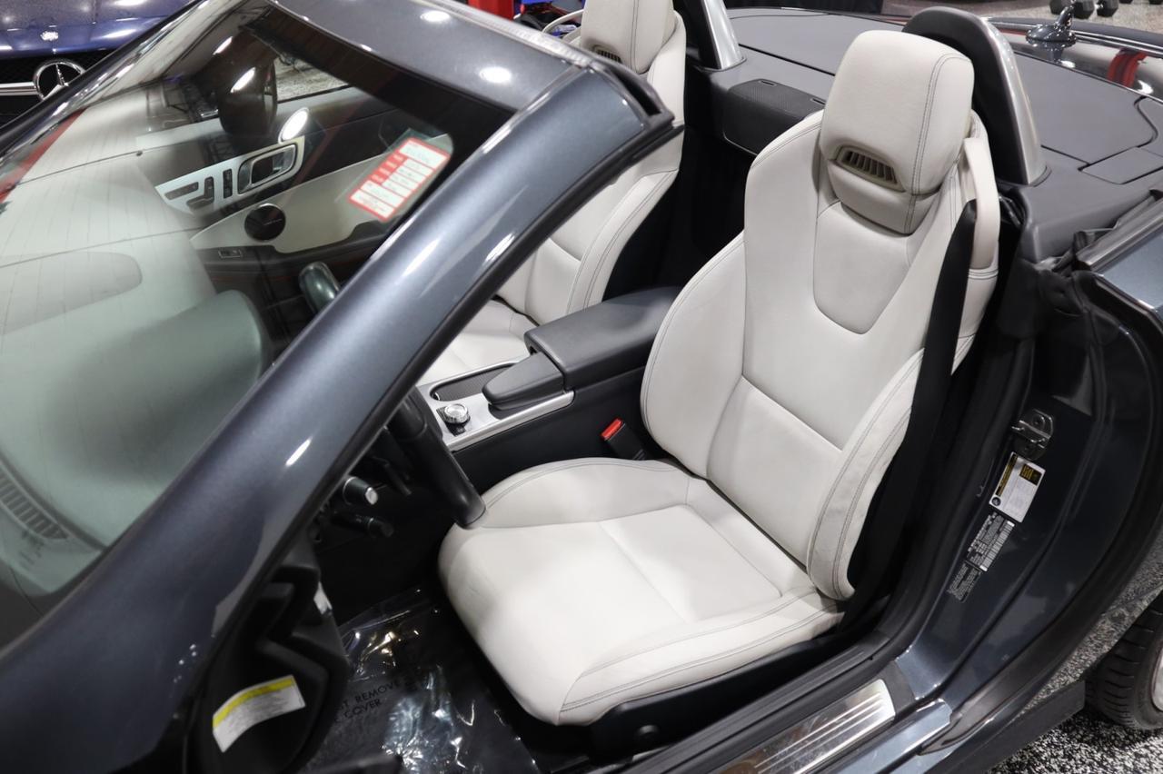 2013 Mercedes-Benz SLK 250 AMG Sport 2dr Roadster Skokie IL