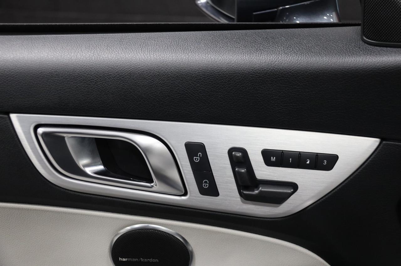 2013 Mercedes-Benz SLK 250 AMG Sport 2dr Roadster Skokie IL