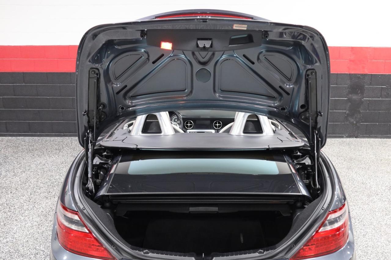 2013 Mercedes-Benz SLK 250 AMG Sport 2dr Roadster Skokie IL