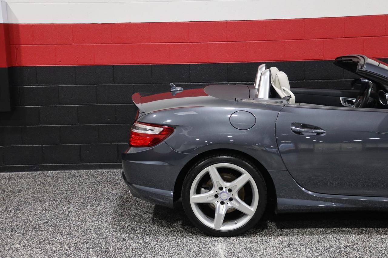 2013 Mercedes-Benz SLK 250 AMG Sport 2dr Roadster Skokie IL