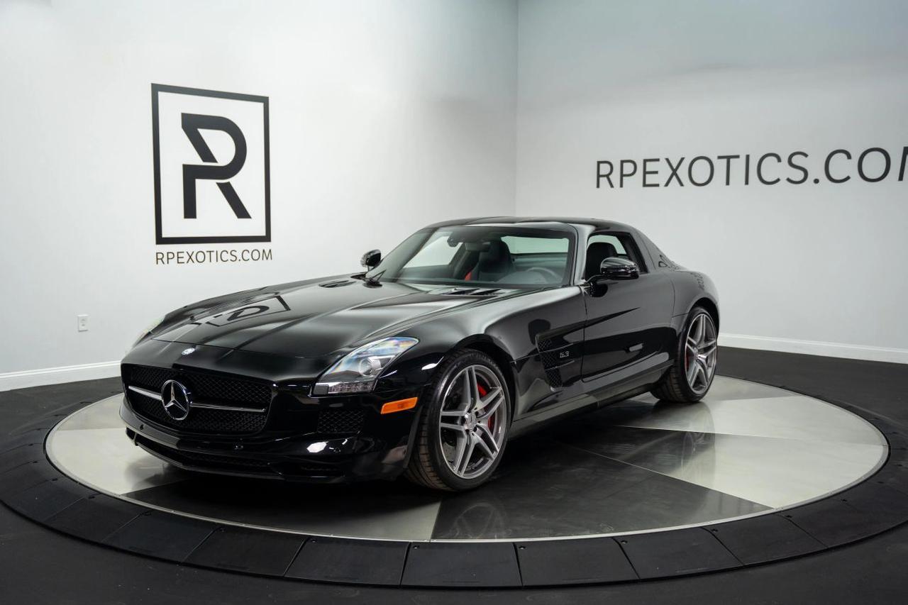 2013 Mercedes-Benz SLS-Class