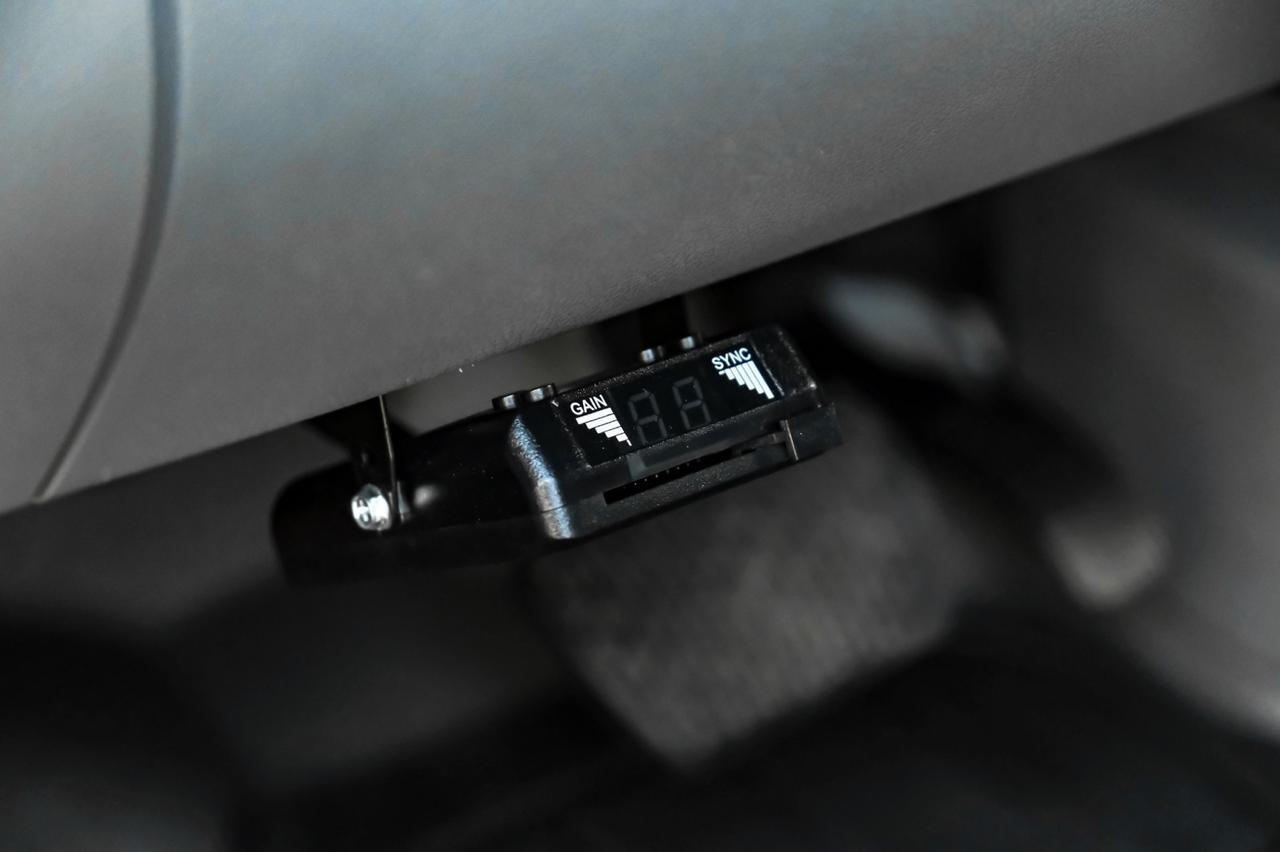 2013 Mercedes-Benz Sprinter 3500 CARGO VAN HIGH ROOF AUTOMATIC DIESEL DUALLY PREMIUM PKG FRONT COMFORT SEATS CRUISE CONTROL Carrollton TX