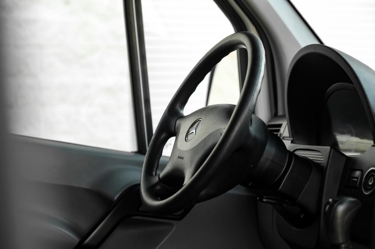 2013 Mercedes-Benz Sprinter 3500 CARGO VAN HIGH ROOF AUTOMATIC DIESEL DUALLY PREMIUM PKG FRONT COMFORT SEATS CRUISE CONTROL Carrollton TX