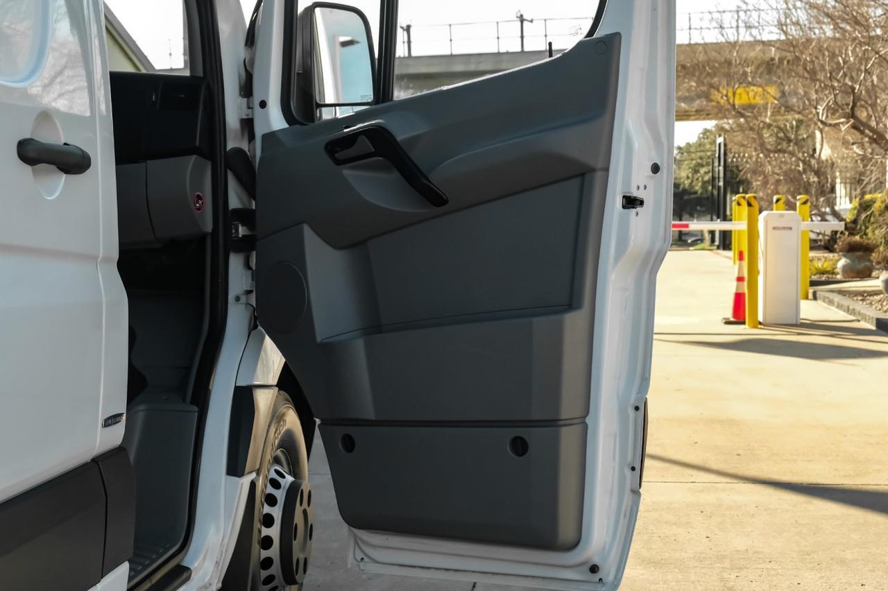 2013 Mercedes-Benz Sprinter 3500 CARGO VAN HIGH ROOF AUTOMATIC DIESEL DUALLY PREMIUM PKG FRONT COMFORT SEATS CRUISE CONTROL Carrollton TX