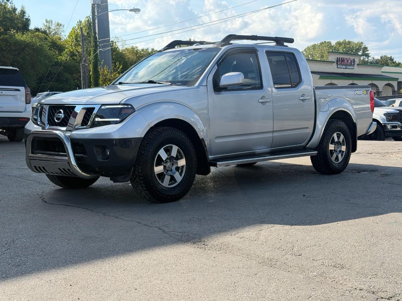 2013 NISSAN FRONTIER .