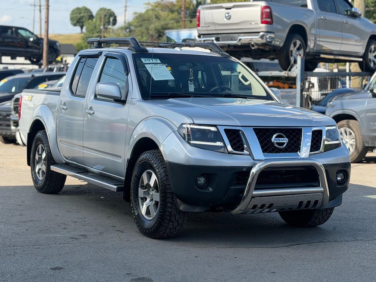 2013 NISSAN FRONTIER .