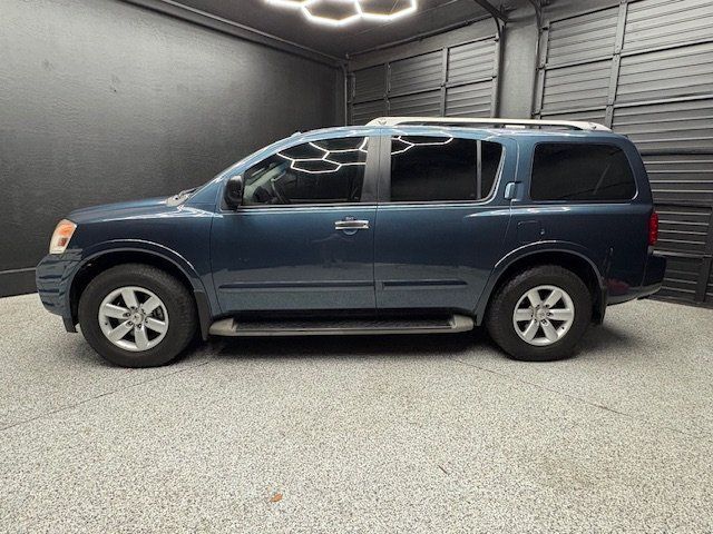 2013 Nissan Armada SV