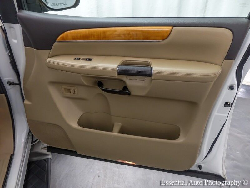 2013 Nissan Armada SV Willowbrook IL