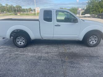Nissan Frontier S 2013