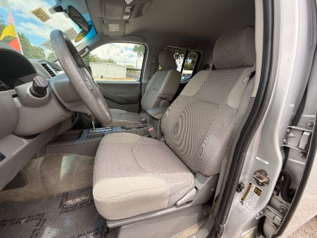 2013 Nissan Frontier SV Kyle TX