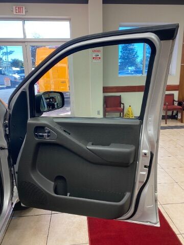 2013 Nissan Frontier SV Charlotte NC